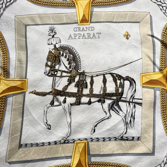 Hermes ‘Grand Apparat’ Scarf. 100% Silk.Equestrian motif. Artist Jacques Eudel. - Picture 4 of 15